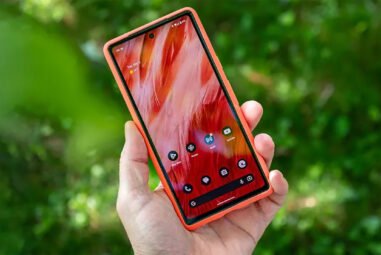 5 Best Smartphones for Senior Citizens in India in 2026